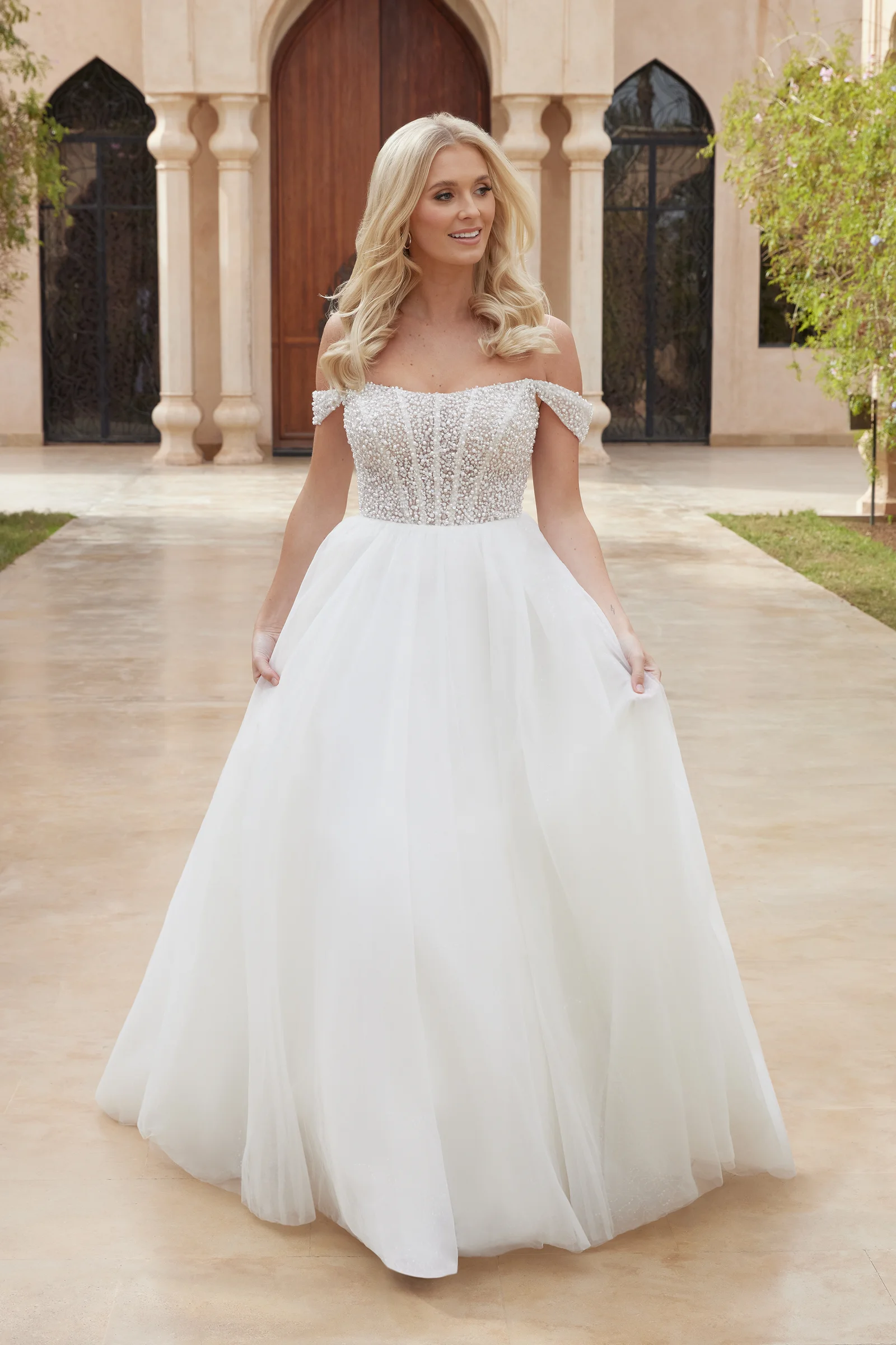 44441 by Contessa — Contessa Dubai