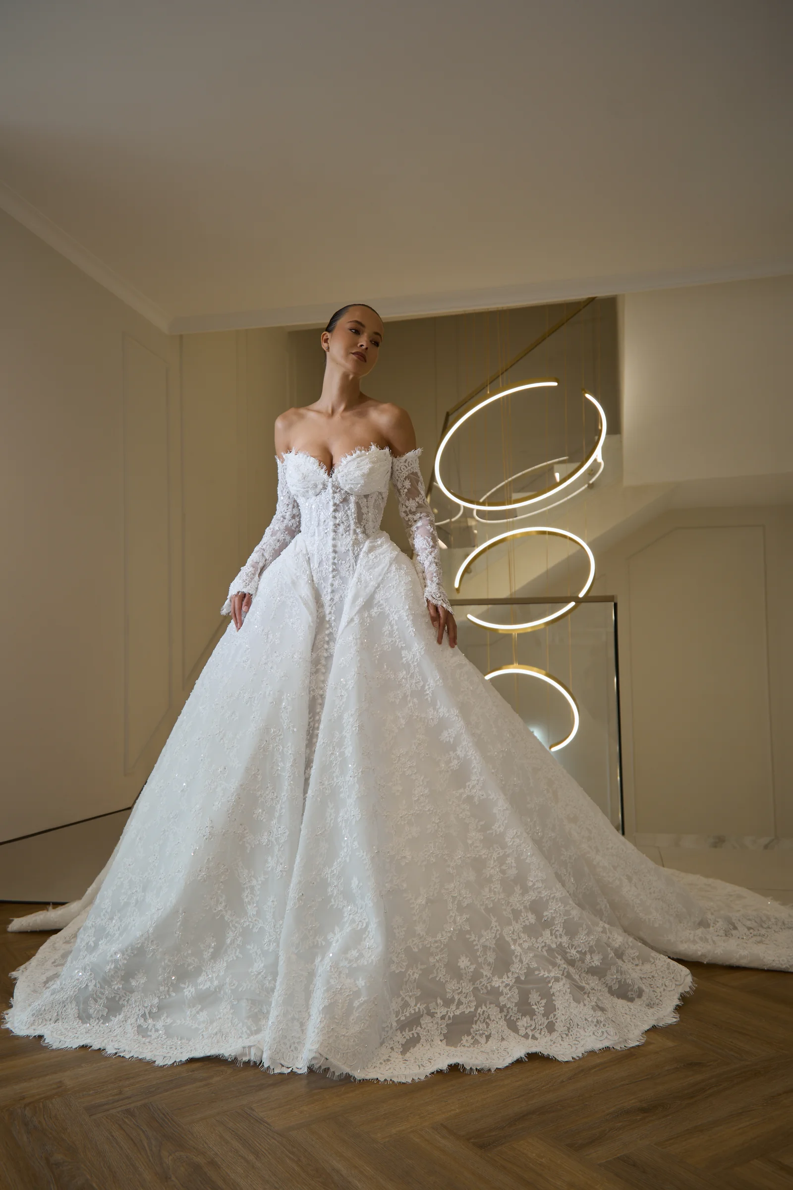 إطلالة أخرى لـ Grace Taylor GT-LF-4052
