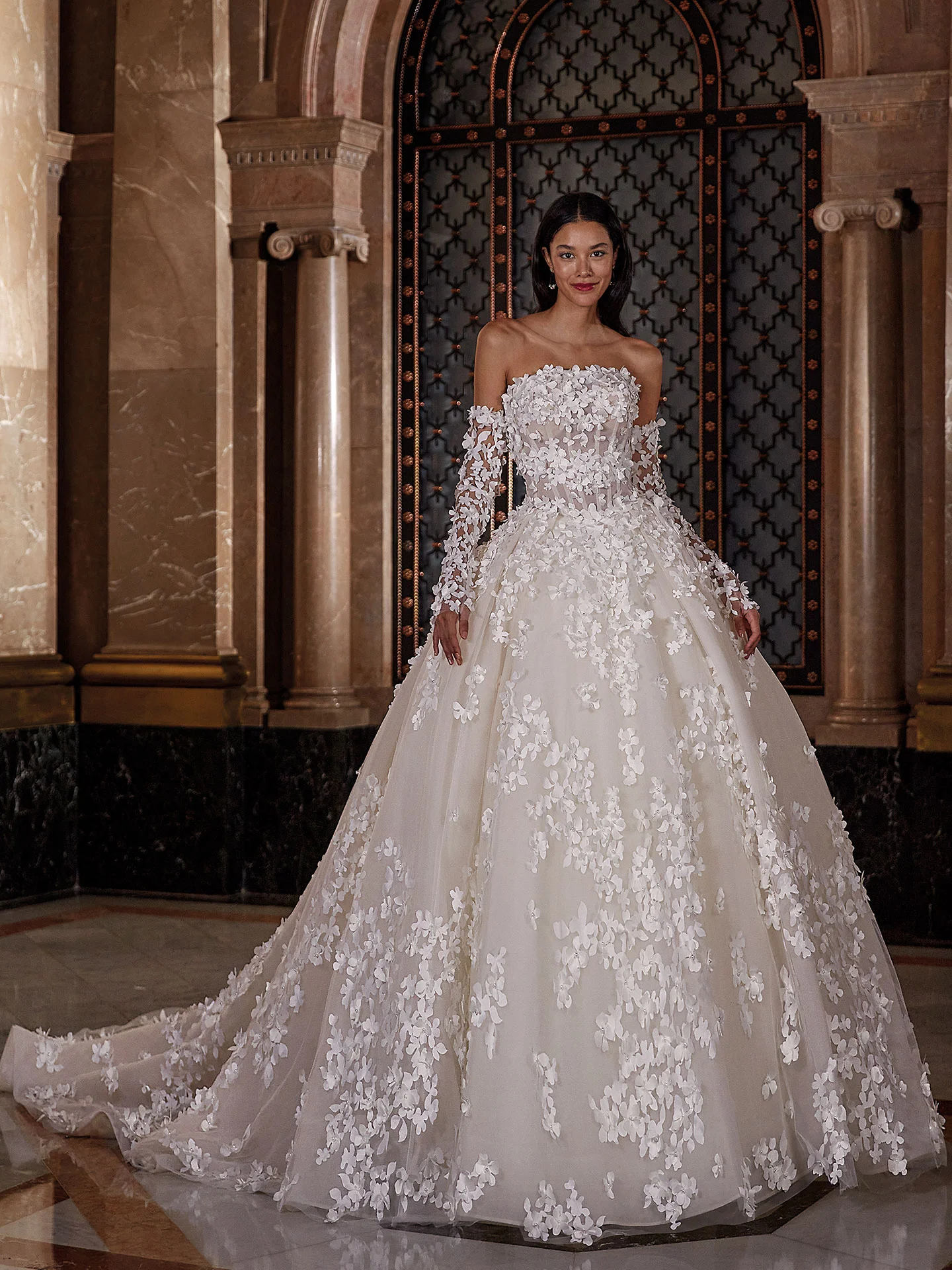 Demetrios DP550 by Demetrios