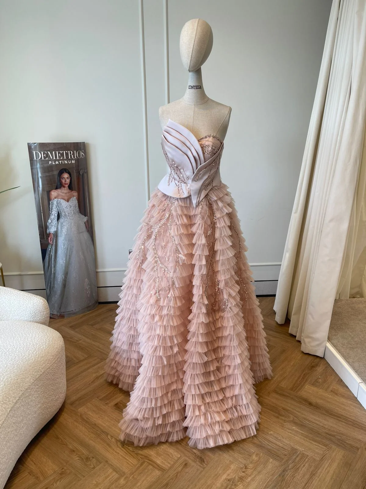 In Couture 5710 by In Couture