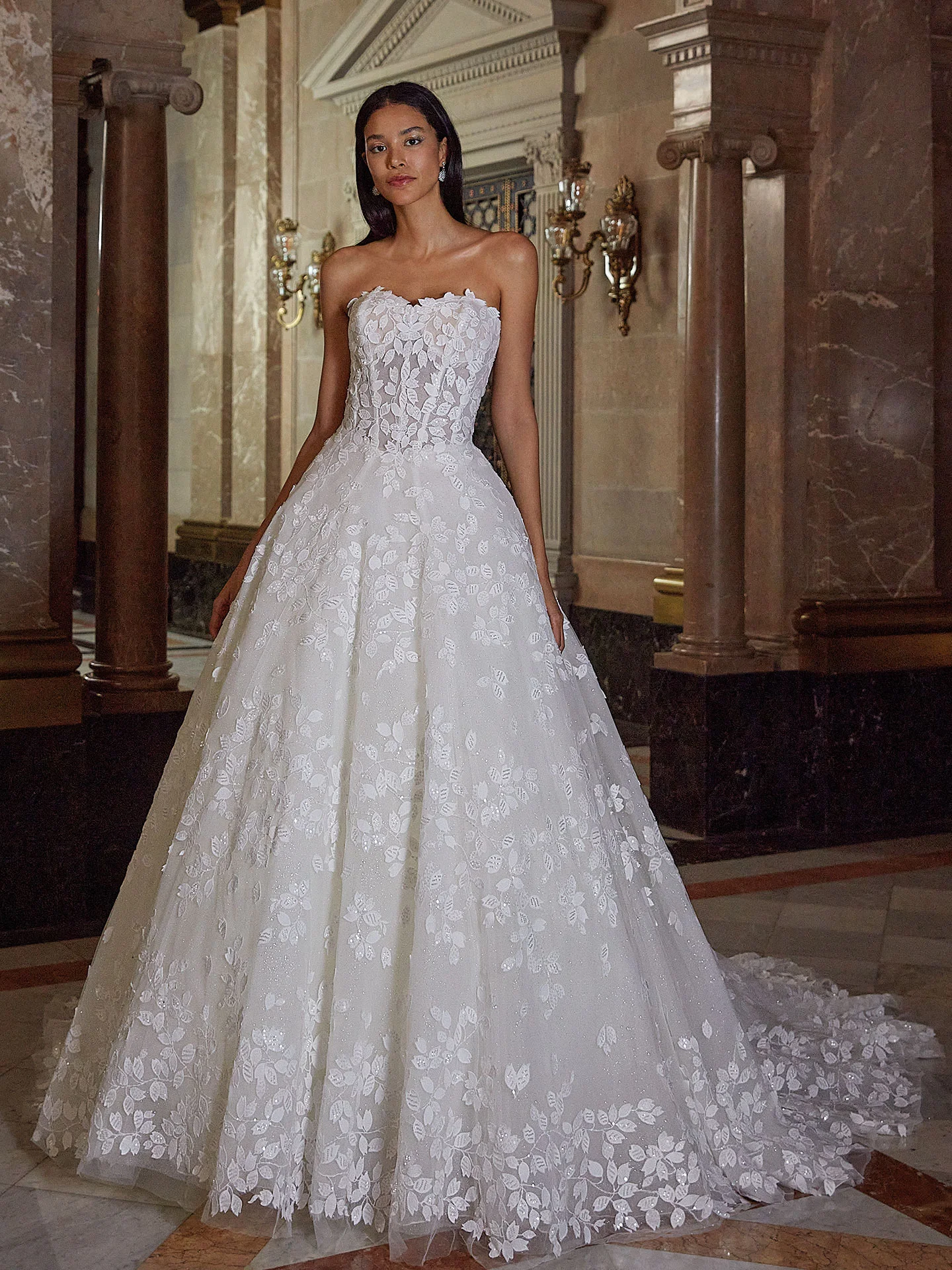 Demetrios DP546 by Demetrios
