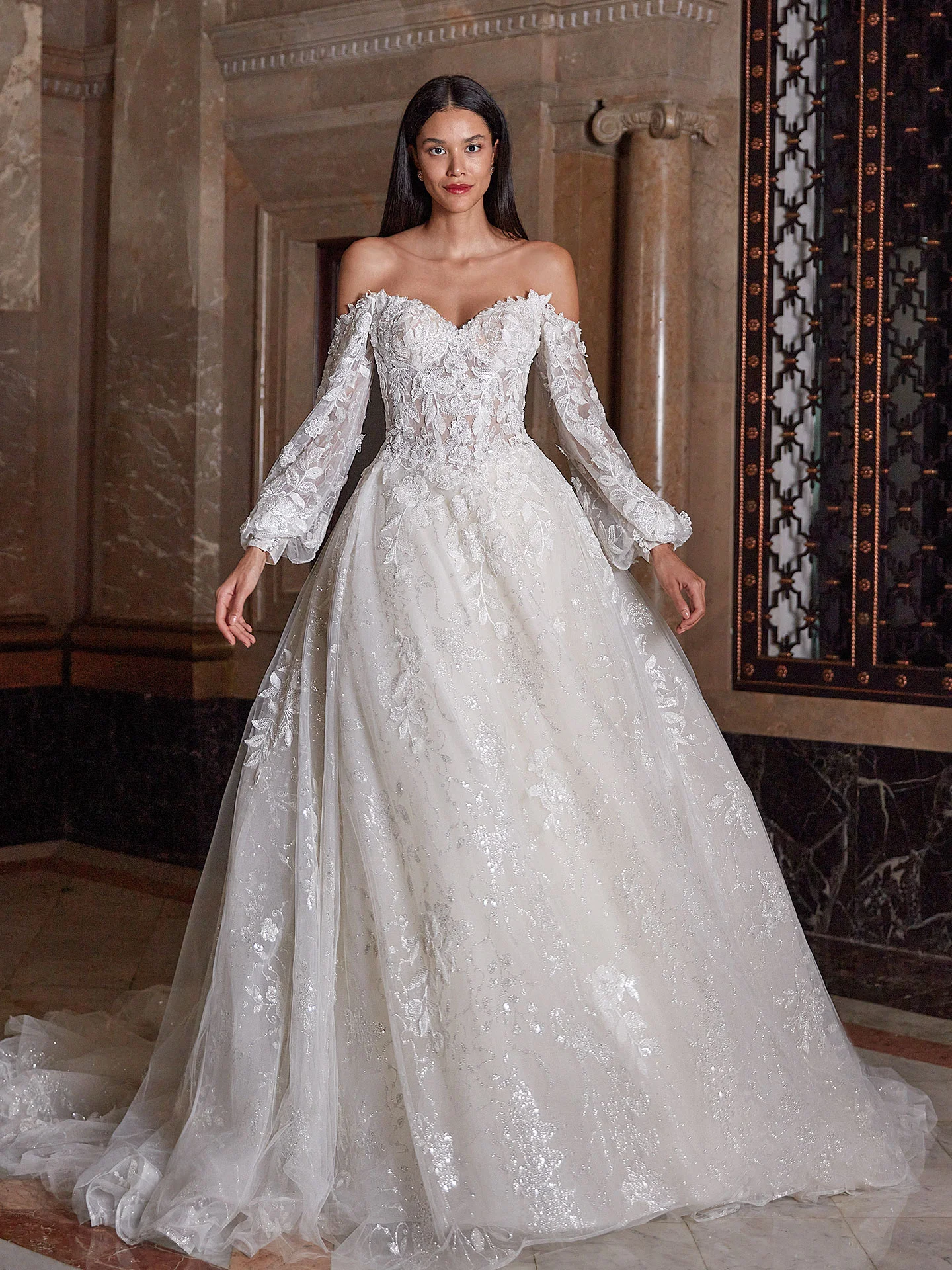Demetrios DP538 by Demetrios