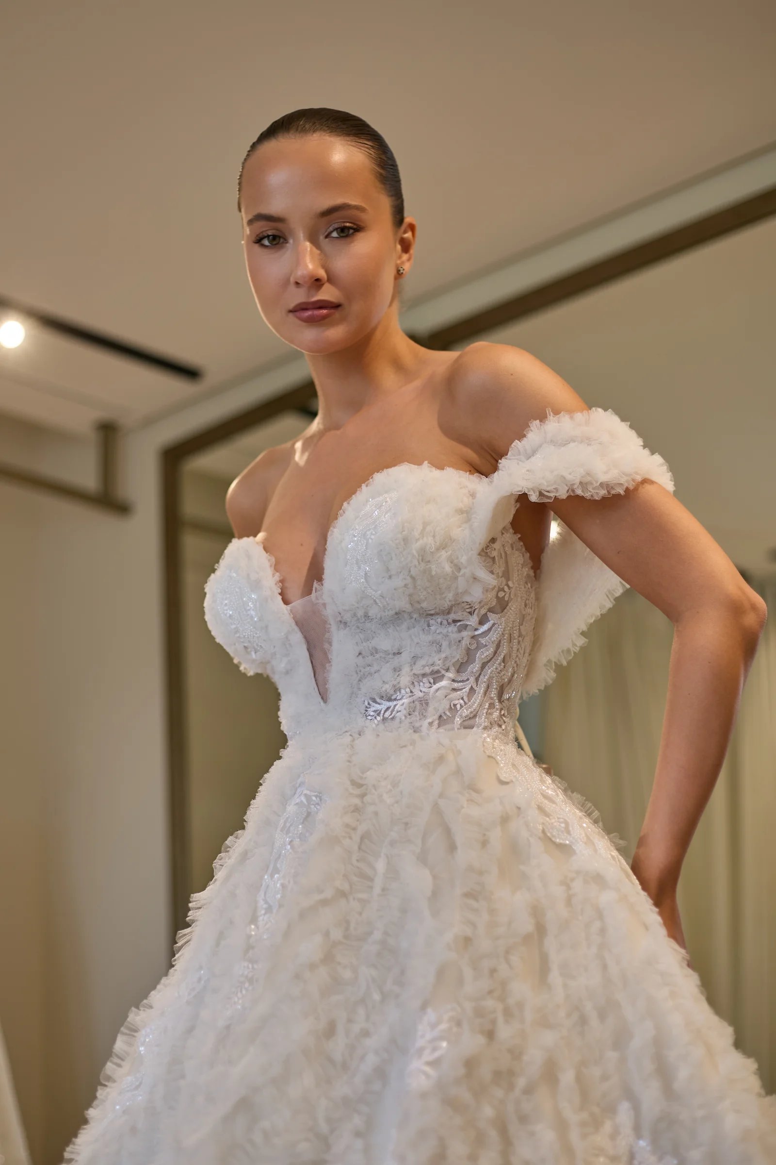 إطلالة أخرى لـ Novabella Couture 6218