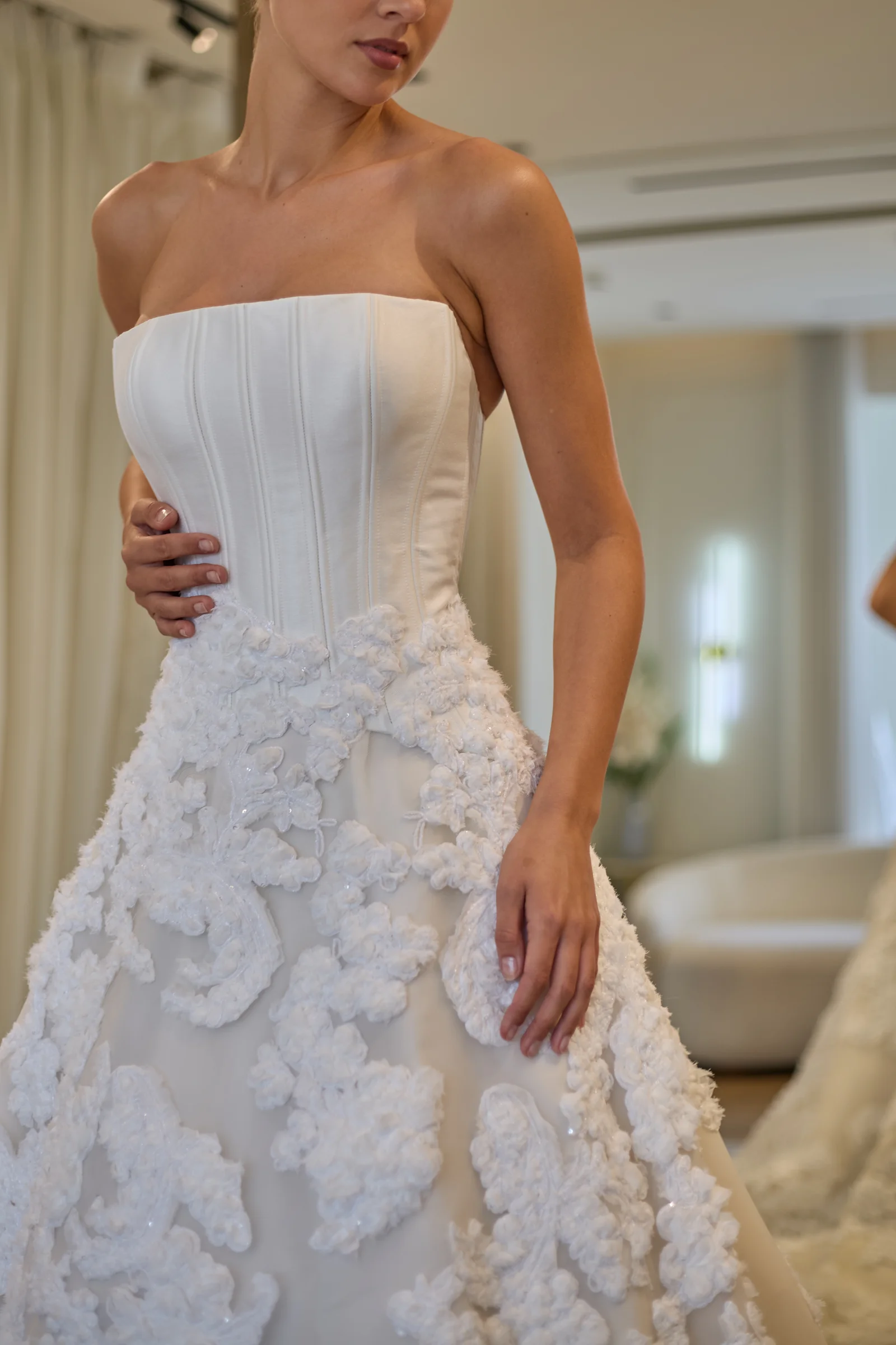 إطلالة أخرى لـ Novabella Couture 6422
